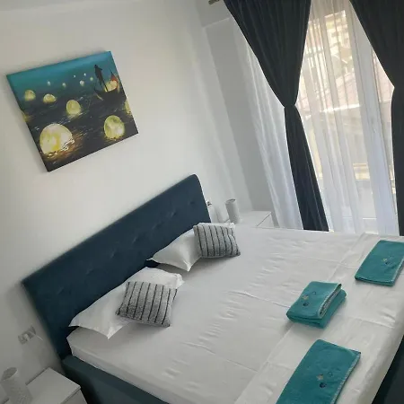 C&c Peacock Mamaia Nord *