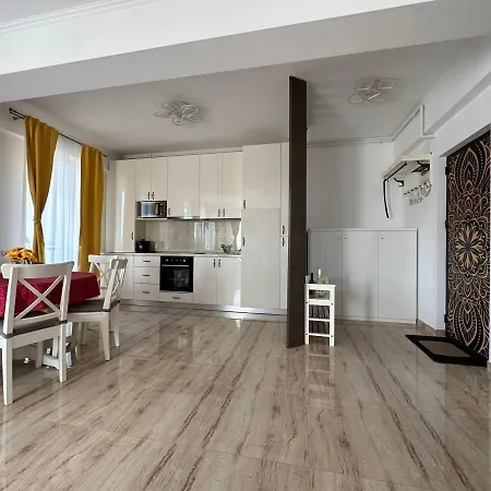 C&c Peacock Mamaia Nord Апартаменты *